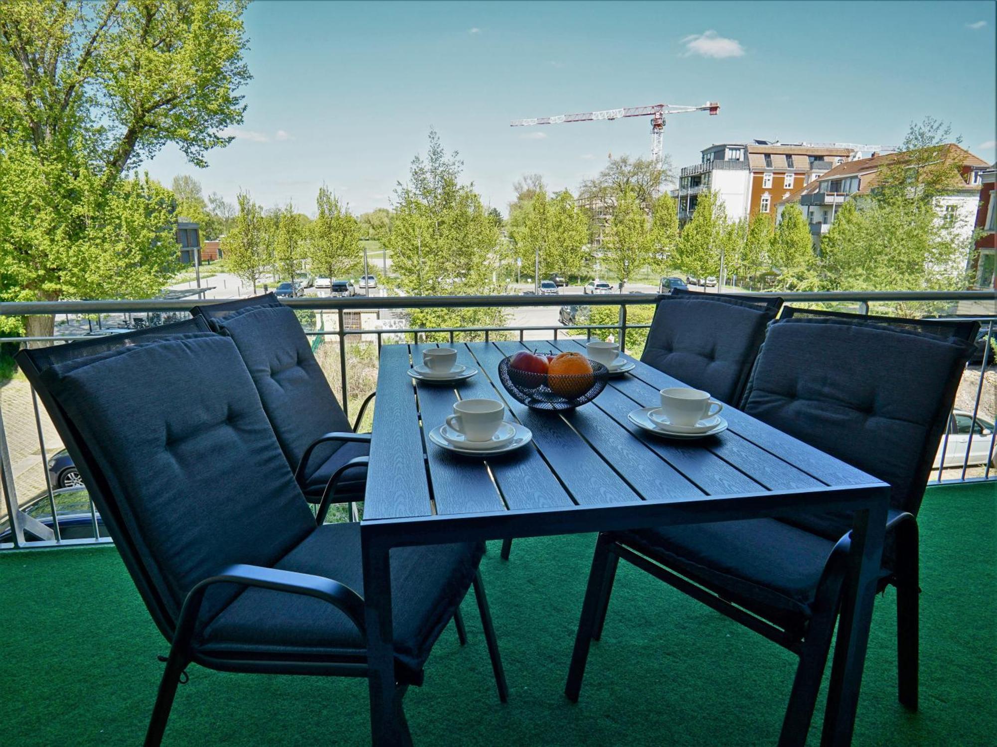 "Hogulu" Brandenburg, Balkon, Neustadt, Kueche, Wassernaehe - Parkplatz Inklusive Apartamento Brandenburg  Quarto foto