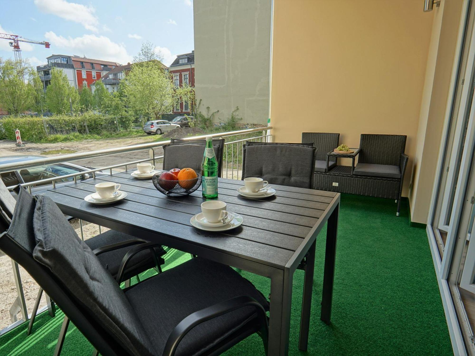 "Hogulu" Brandenburg, Balkon, Neustadt, Kueche, Wassernaehe - Parkplatz Inklusive Apartamento Brandenburg  Quarto foto